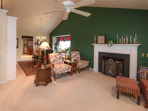 4th image of 133 Deseyn Dr
