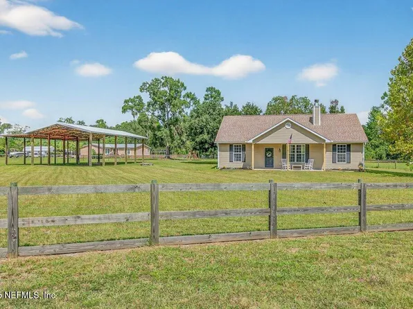 204 COMER Road, Palatka, FL 32177