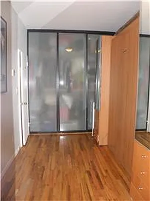 Rented by R New York | media 18