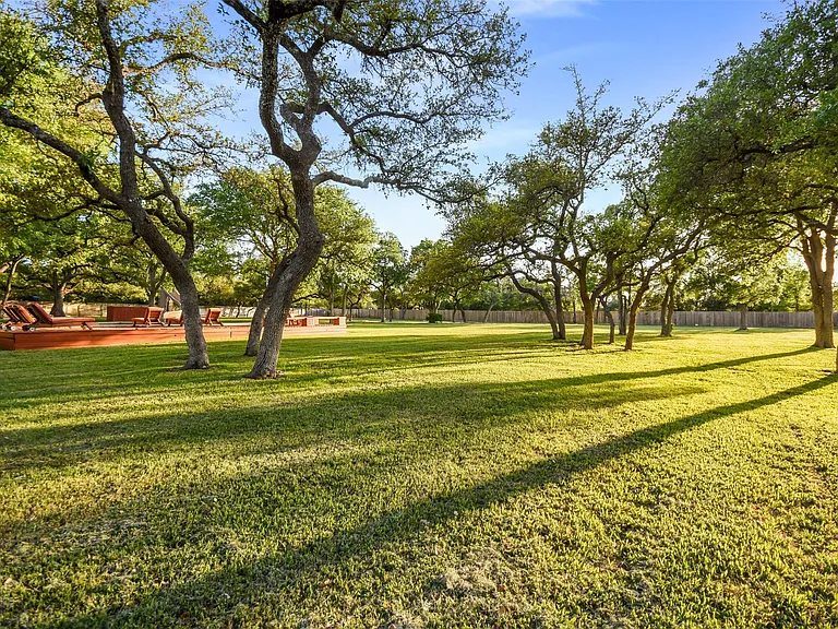 294 Logan Ranch Rd — Photo 36