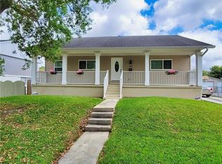 305 Amapola Cir, Terrytown, LA 70056