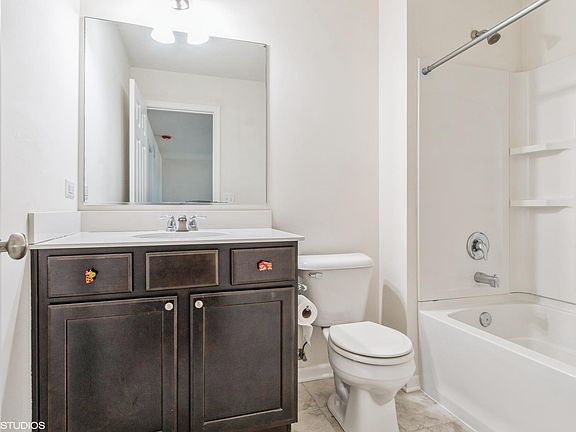 2nd image of 2944 Henley Ln #2944