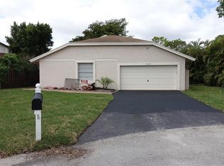 3524 NW 73rd Way, Pompano Beach, FL 33065