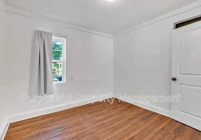 1832 NW 34th St — Photo 21