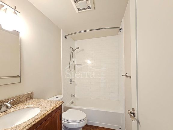 4th image of 246 W Alamar Ave APT 4