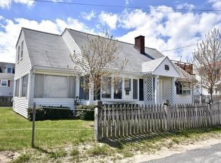 77 Bayview St, Wareham, MA 02571