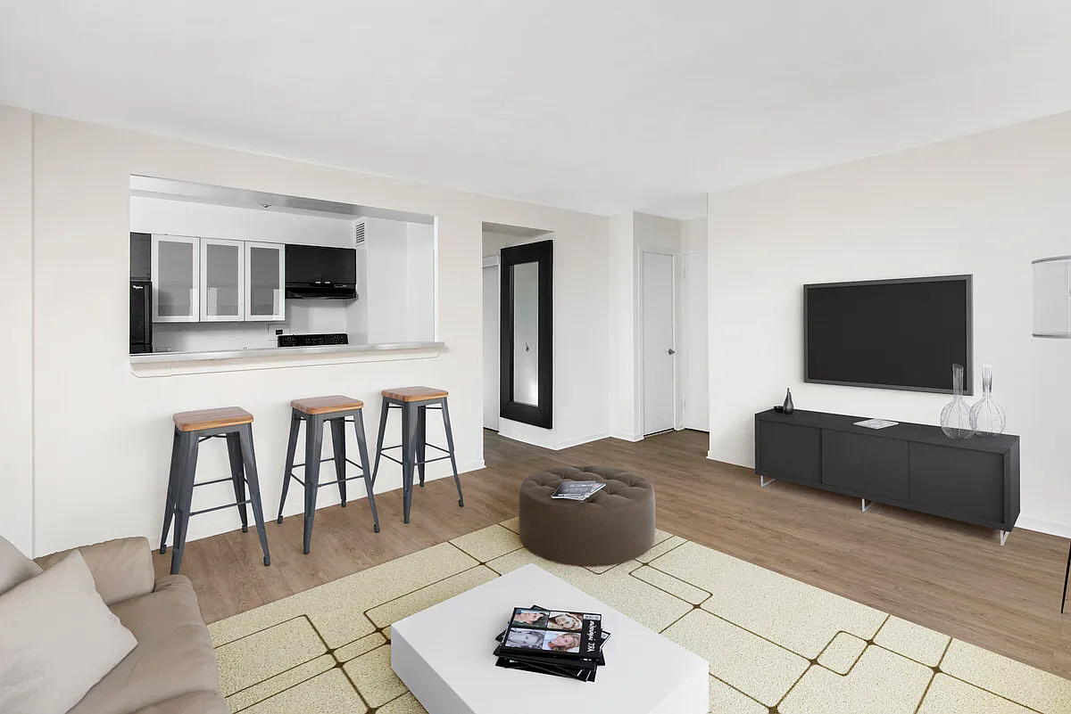 3130 N. Lake Shore Drive — Photo 3