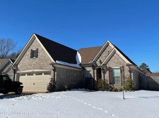 10356 Ridgemont Rd, Olive Branch, MS 38654