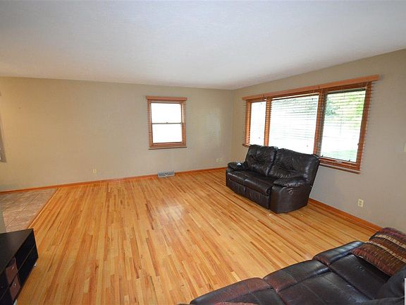 4th image of 3008 Grandview Blvd