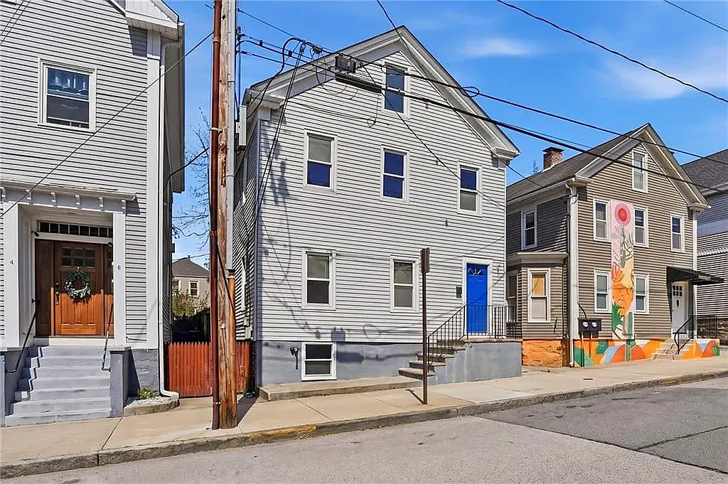 2 bed, 800 sqft, $2,550 — Photo 1
