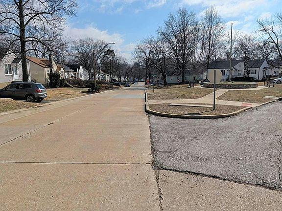 5th image of 7625 Belwood Dr