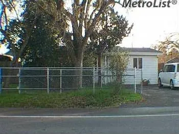 708 Q St photo 1