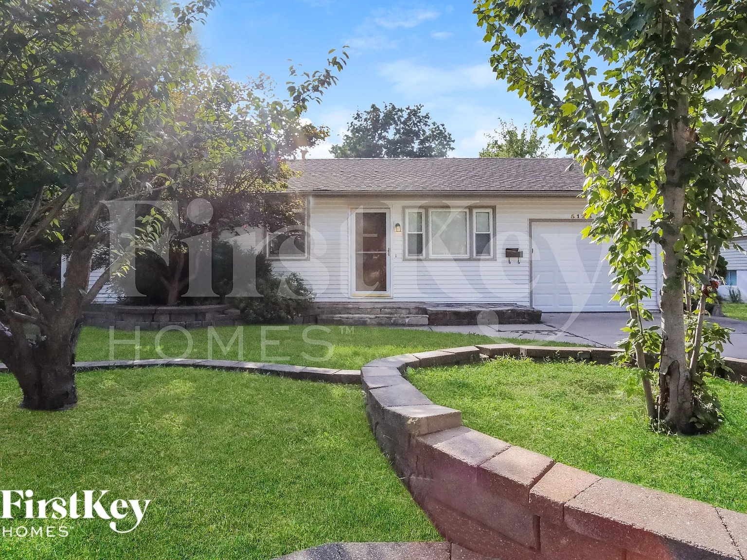 3 bed, 2.0 bath, 1434 sqft, $1,835 — Photo 3