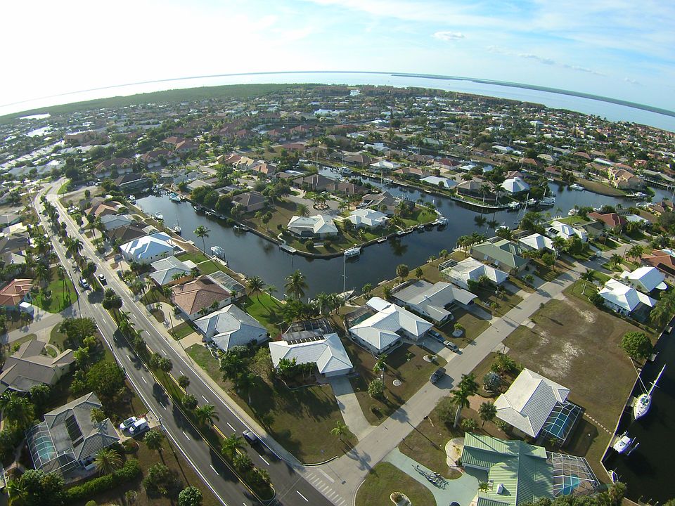 1st image of 193 Crescent Dr