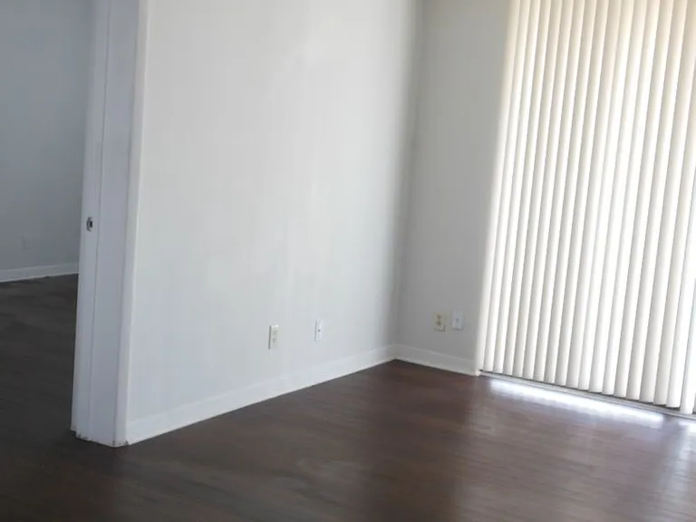 706 Executive Center Dr #23-2-23 — Photo 4