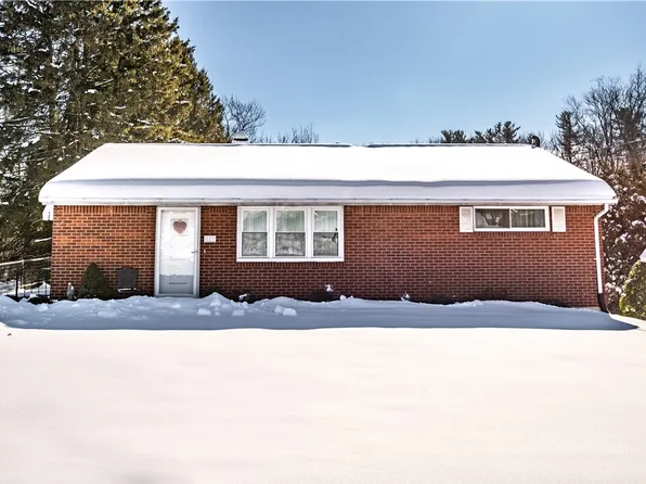 157 Seneca Dr, Butler, PA 16001