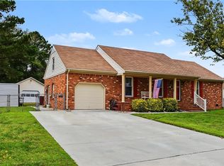 616 Rutherford Dr, Chesapeake, VA 23322