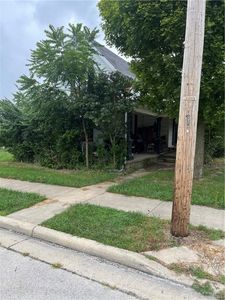 10 N Main St, Laura, OH, 45337