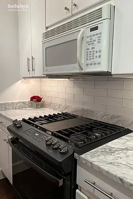 Rented by Sotheby's International Realty | media 17