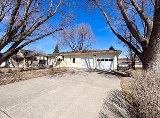 612 Verges Ave, Norfolk, NE 68701