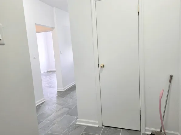 1502 West 6th Street image 6 of 8