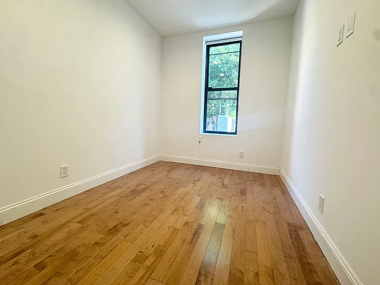 703 Macdonough St #2 — Photo 12