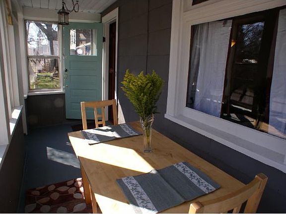 2nd image of 233 Banfil St