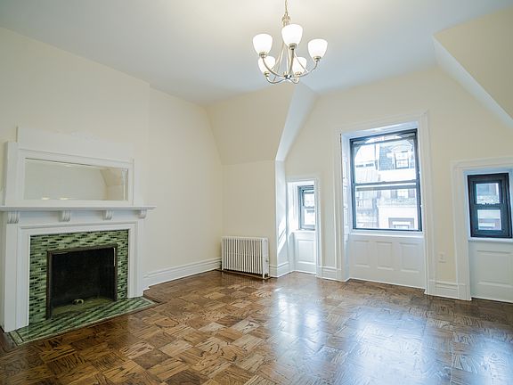 4th image of 5 E 94th St APT 4A