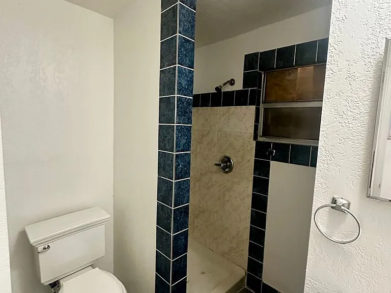 5527 Bryson Dr — Photo 8