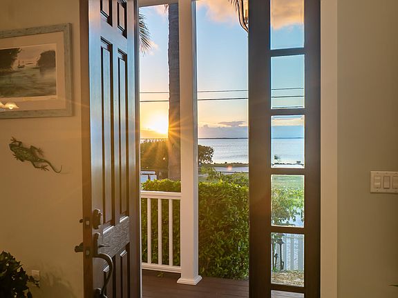 3rd image of 65 Tarpon Ave