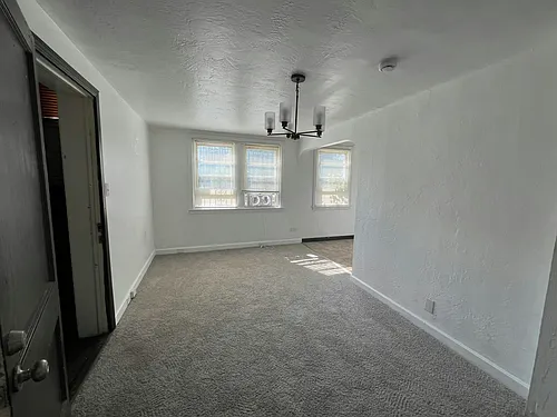 399 E Cliveden St #B Photo 1