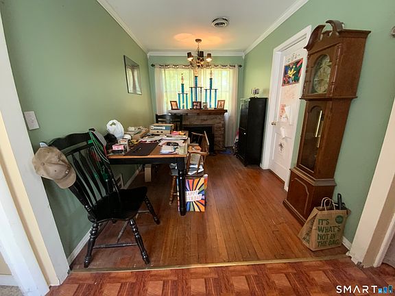 3rd image of 32 Depalma Lane