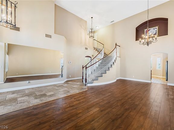 4th image of 10220 Glen Ora Ave