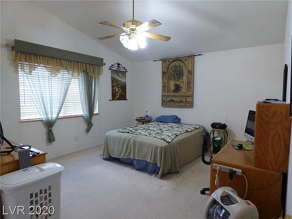 5th image of 137 Aruba Isle Dr