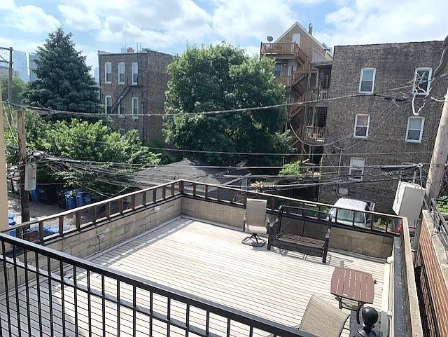 1327 W Walton St #2 — Photo 34