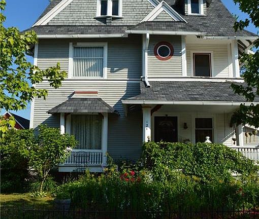 3rd image of 121 E Smith St