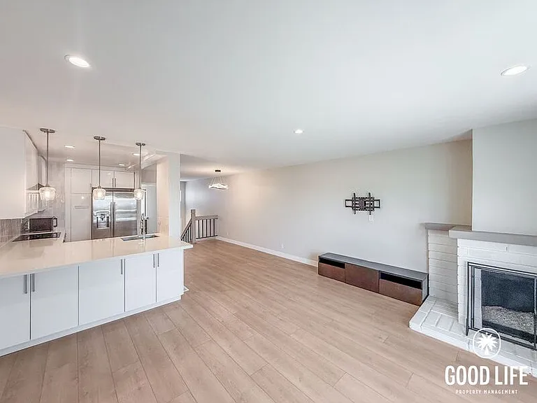 3731 Balboa Ter #B — Photo 1