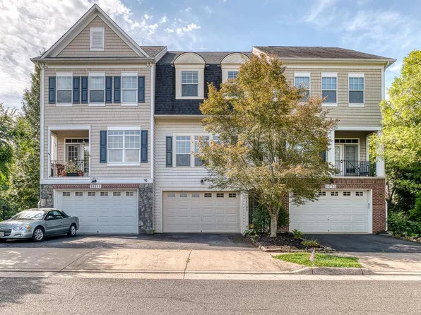 14103 Catbird Dr, Gainesville, VA 20155