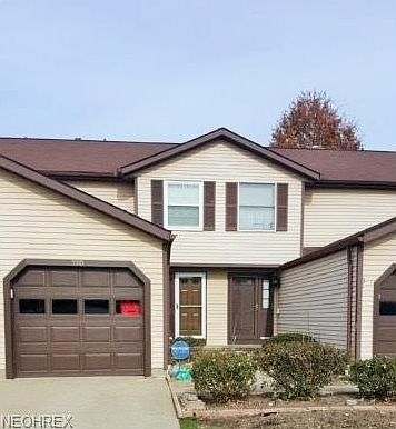 2nd image of 550 Topaz Ln