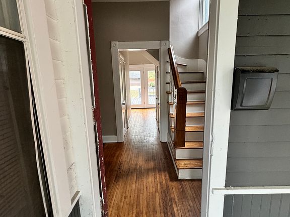 3rd image of 111 W 2nd Ave