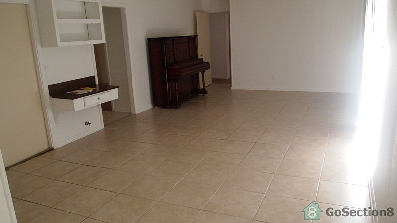2nd image of 3923 Knotty Oaks Trl