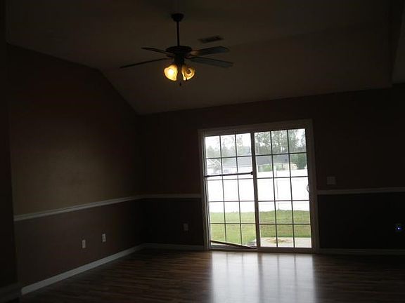3rd image of 604 S Herrington St