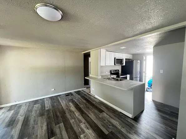 420 Mongoose Ln, North Fort Myers, FL 33917