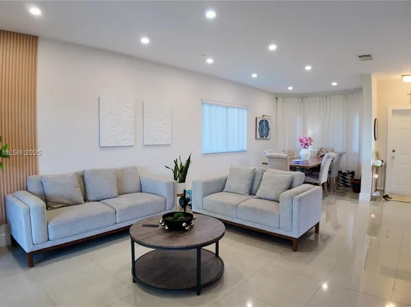 2558 NE 41st Ave, Homestead, FL 33033