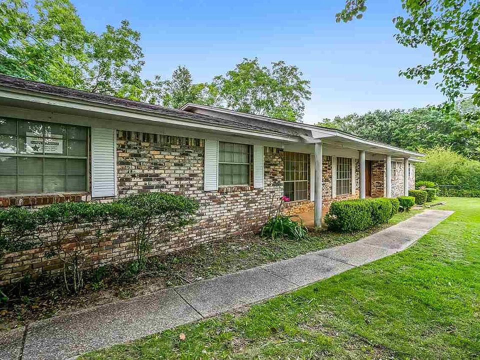 1st image of 2456 Sherrilane Dr