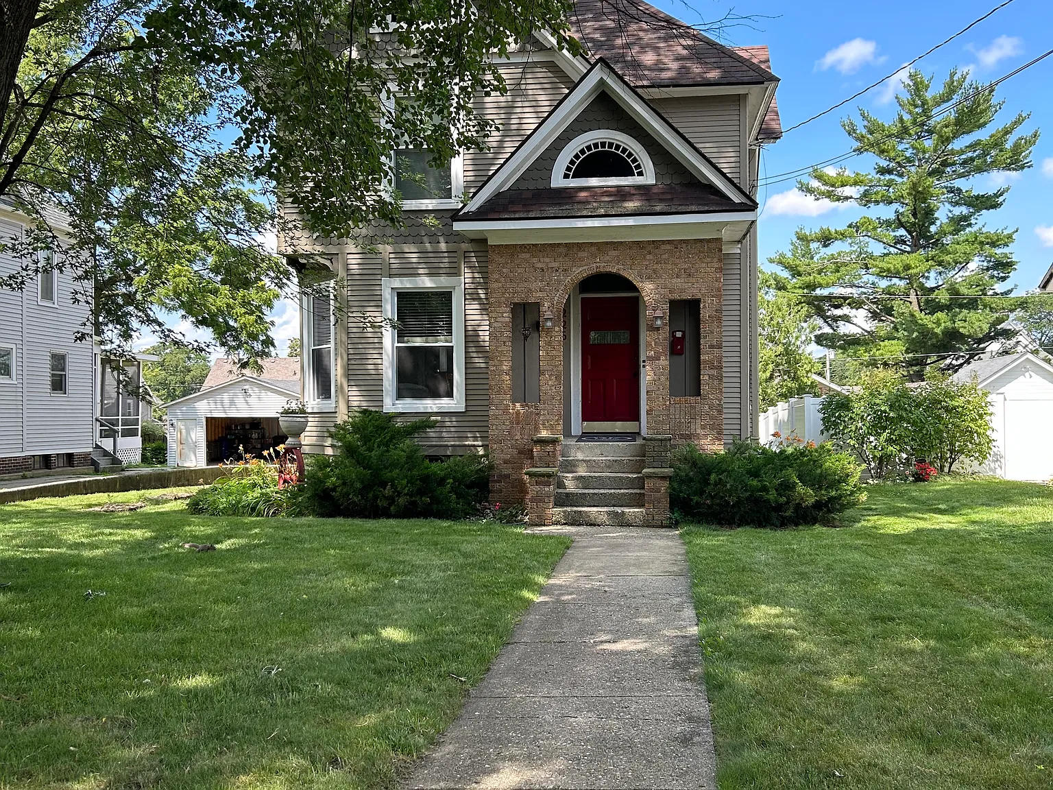 1 bed, 990 sqft, $1,195 — Photo 3