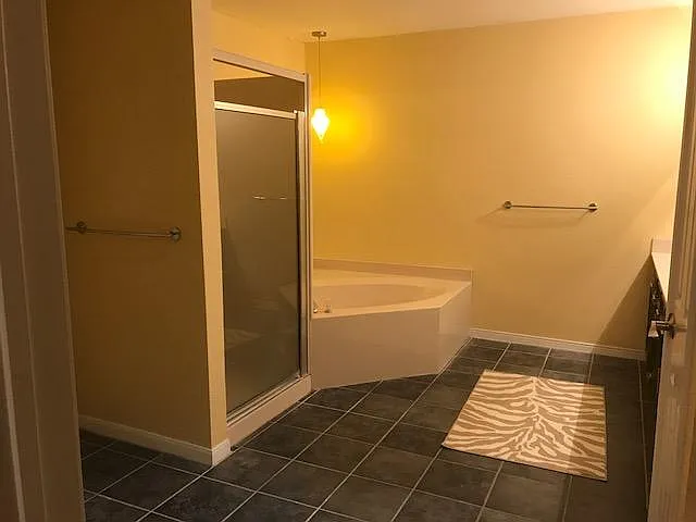 8222 Etienne Dr — Photo 9