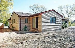 2nd image of 215 Nautilus Blvd