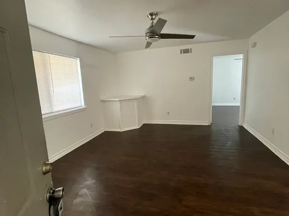 2521 N Travis St, Sherman, TX