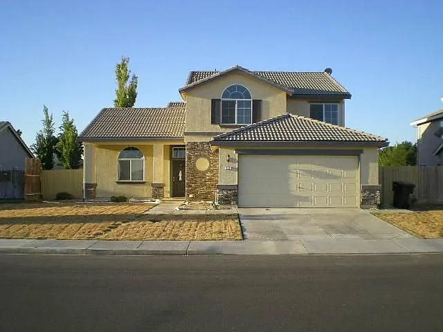 538 Banff Dr photo 1